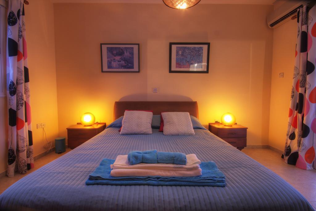 Villa Athina Pafos Oda fotoğraf