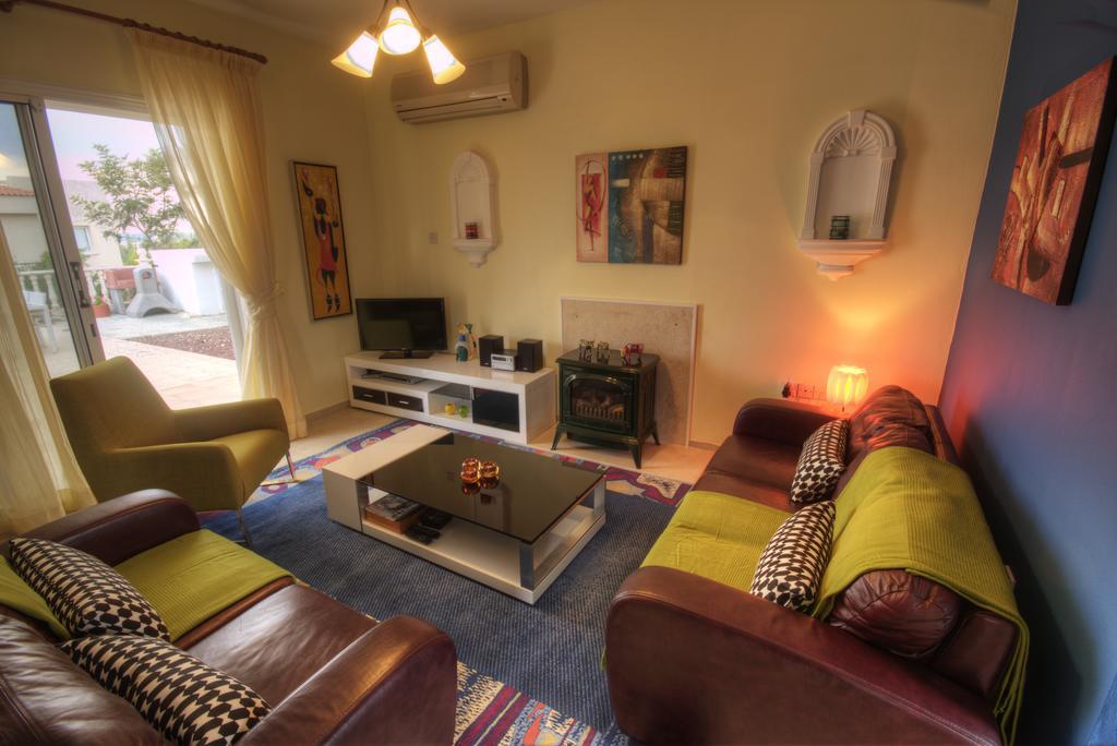 Villa Athina Pafos Oda fotoğraf
